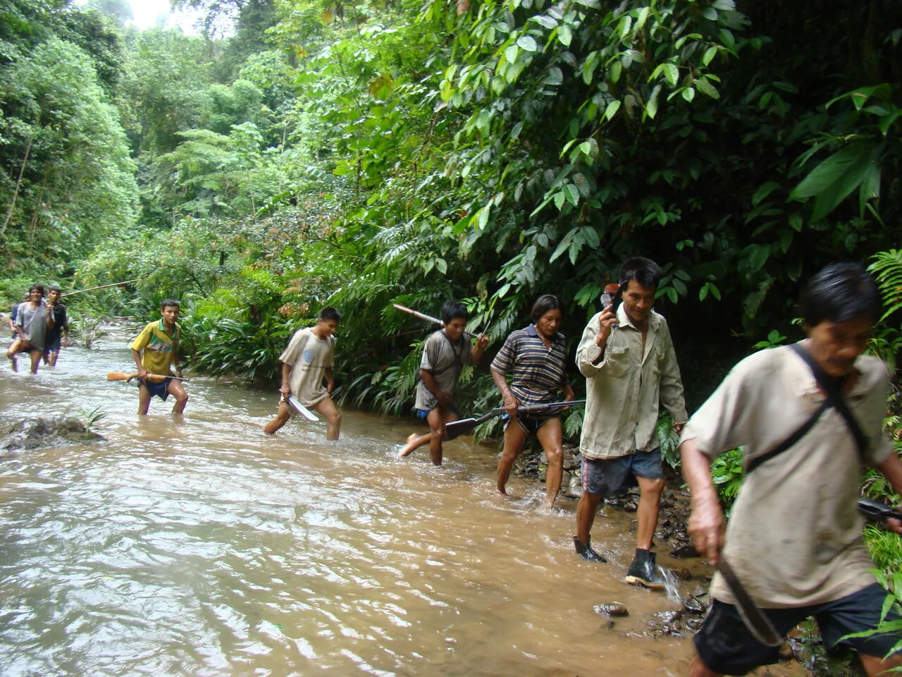 Crossing the Sambú River in the Darién