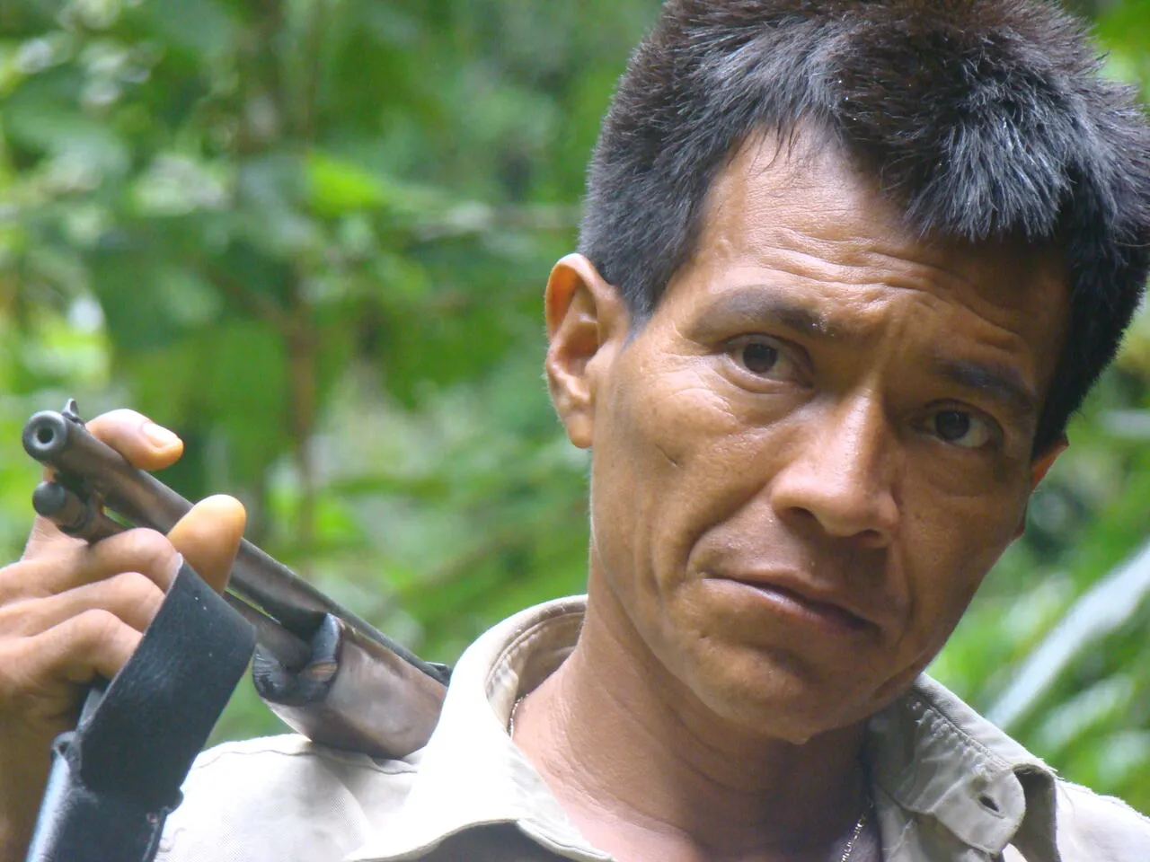 Following the Emberá hunters through the forest (8 of 33)