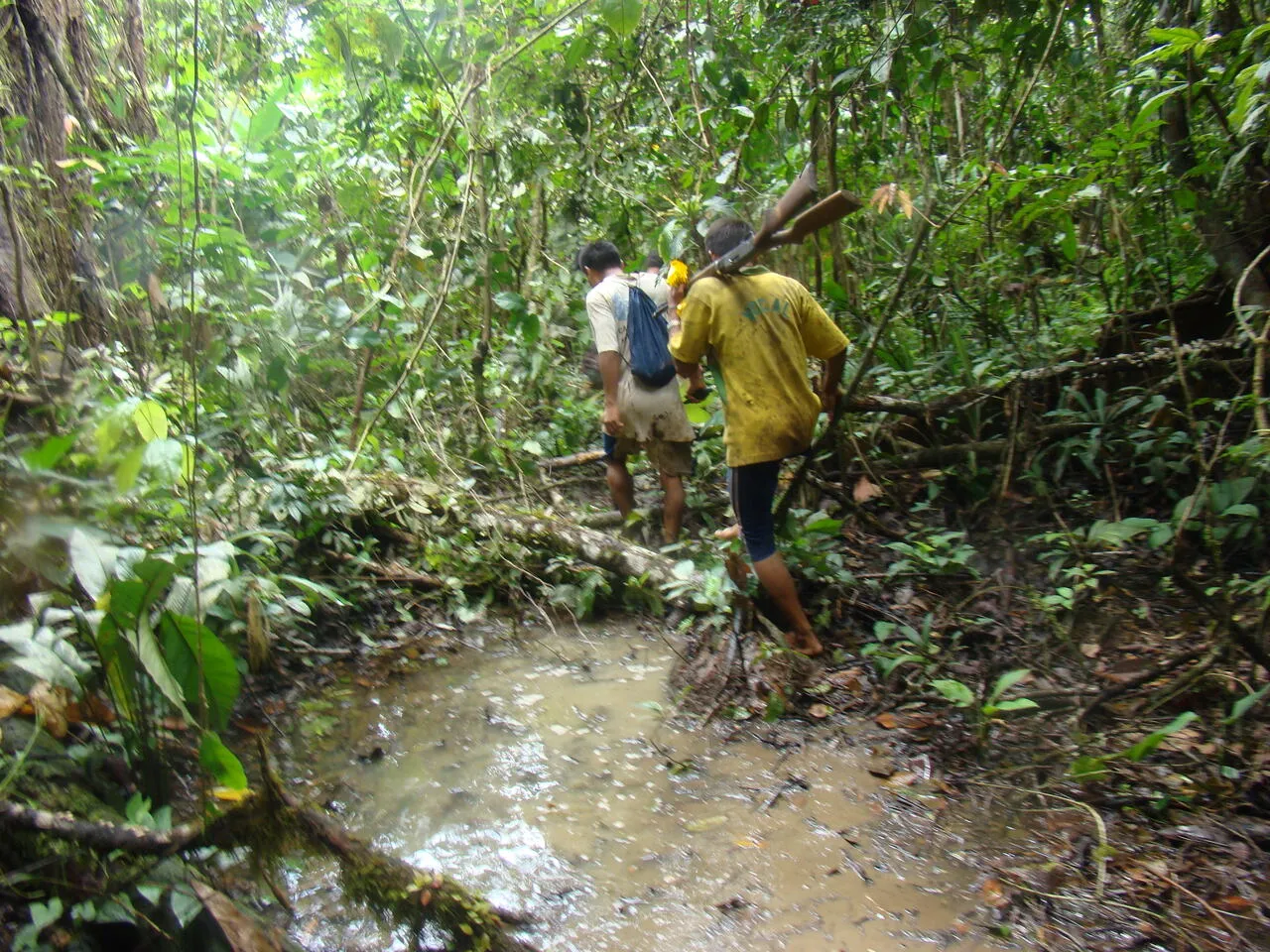 Traveling up the Sambú River by piragua (25 of 33)