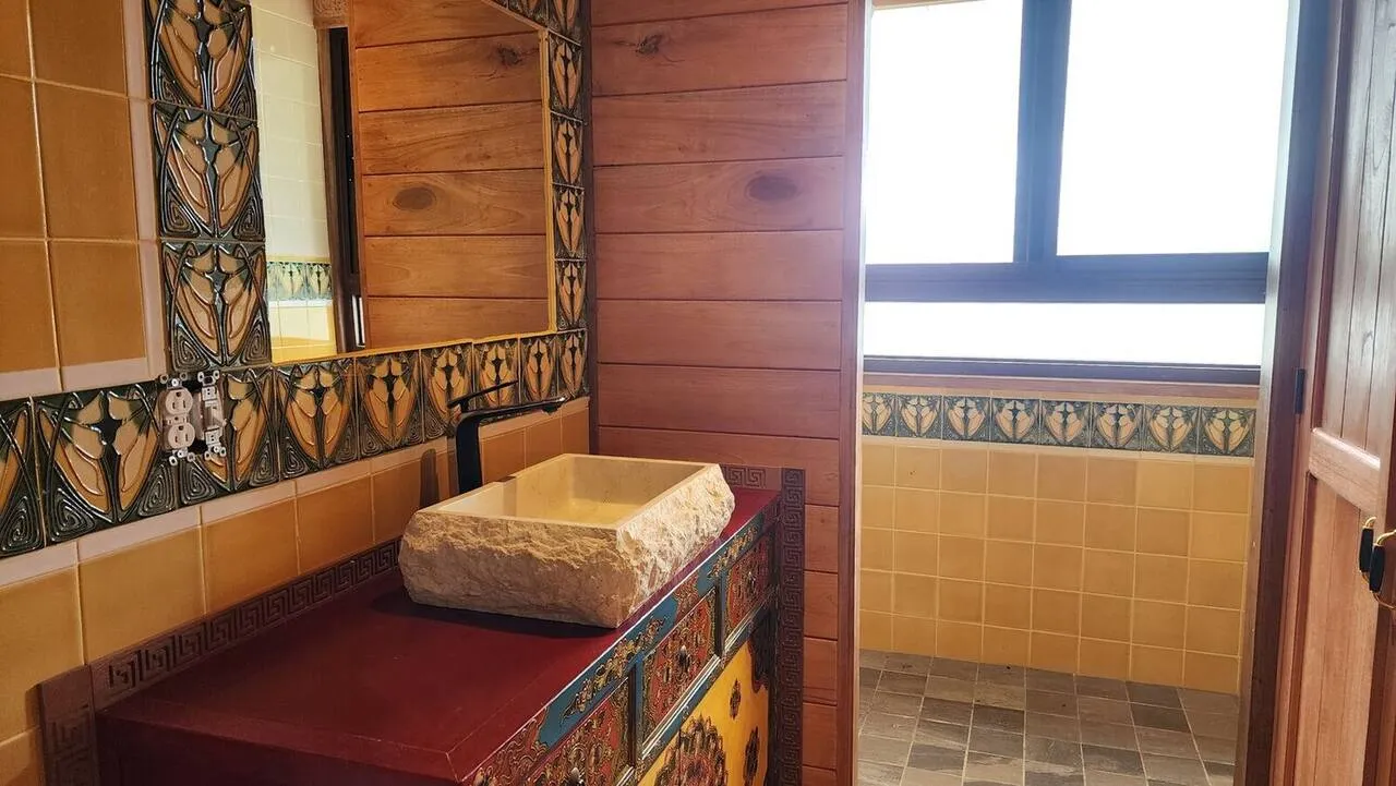 Cabin Three interior detail