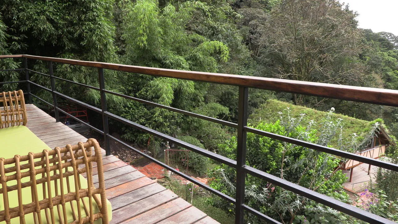 Cabin One exterior in the cloud forest