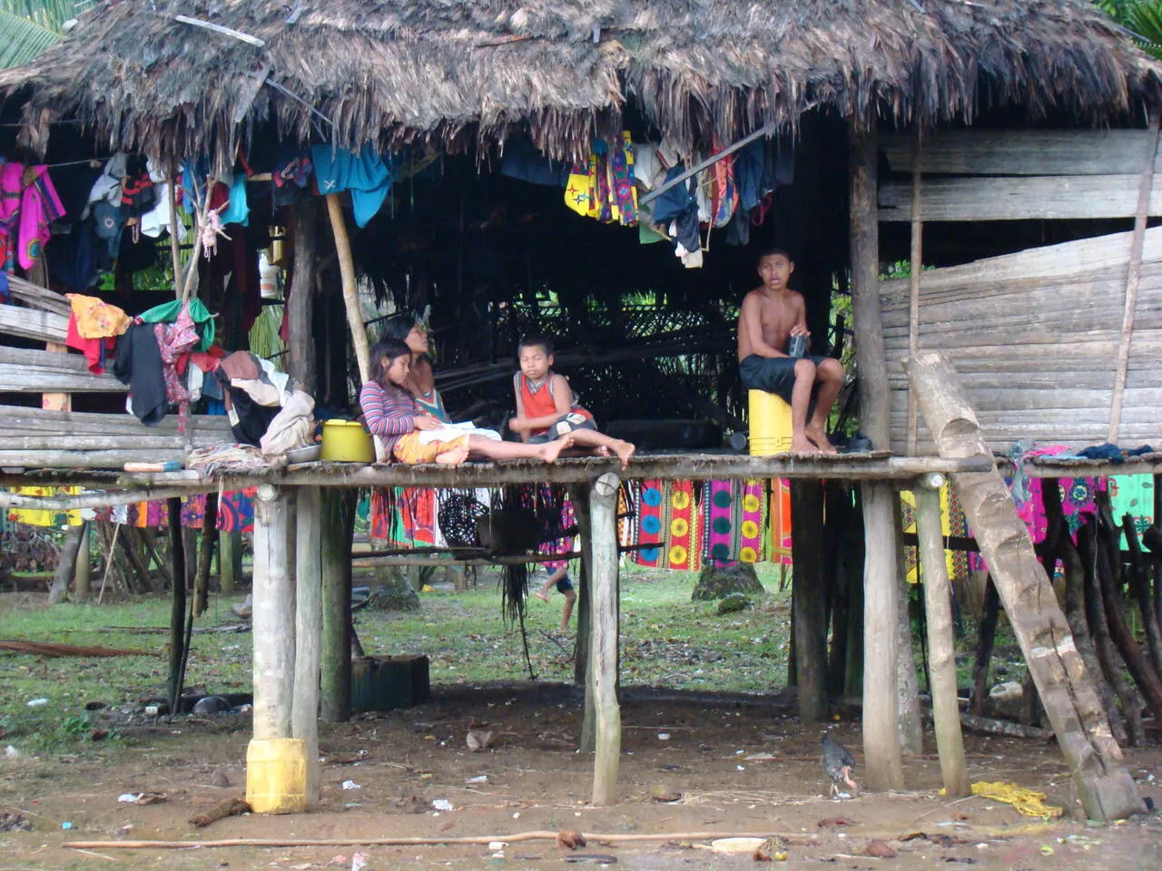Village life along the riverbank (23 of 48)